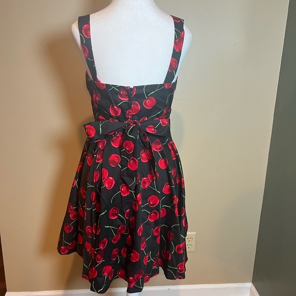 VGT Ixia Cherry Print Dress Black Red Cherries Rockabilly Pinup Retro Lg - Picture 4 of 5